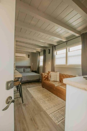 Interior - ABQ Hub Studio - Old Town Gem! (Albuquerque)