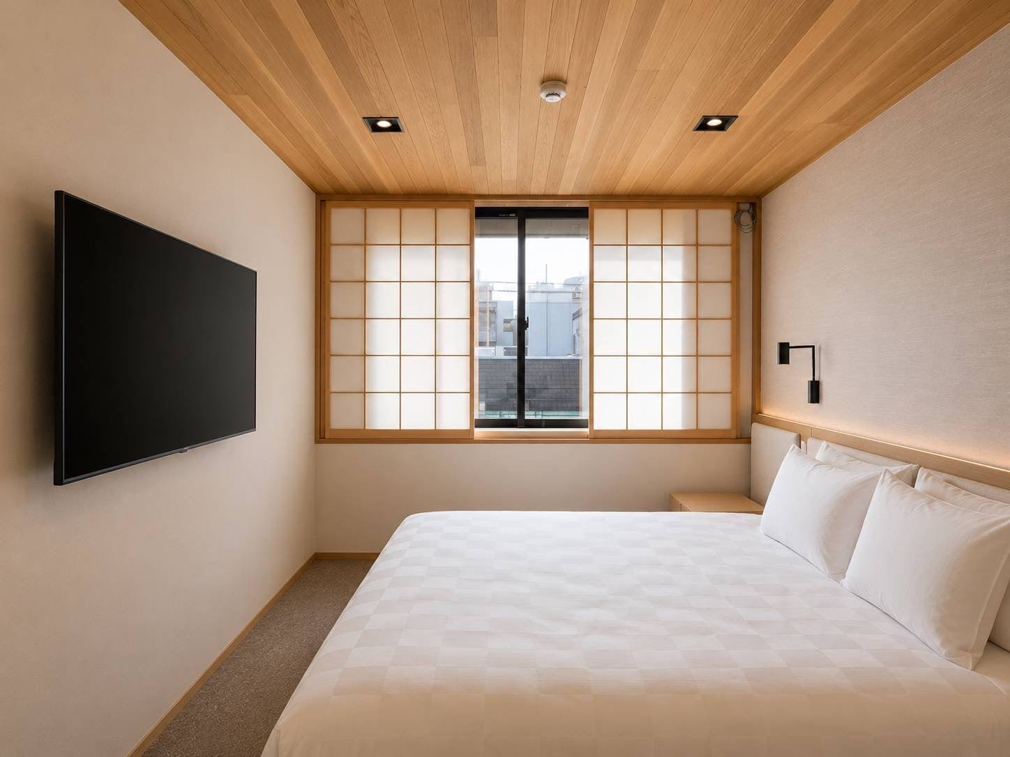 Deluxe Room | In-room safe, free WiFi