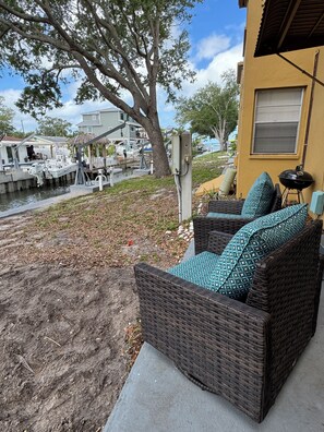 Property grounds - New ! Charming 1-bedroom condo near the Causeway in Dunedin. (Dunedin)