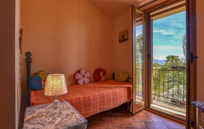 3 camere, culla da viaggio, Wi-Fi gratuito