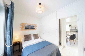 2 bedrooms, WiFi, bed sheets