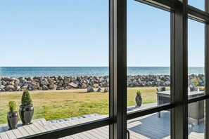Interior - Modern beach house with sea views at Bjørnsknude (Juelsminde)