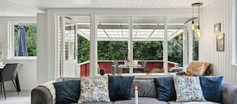 Holiday home with creative space near Glesborg