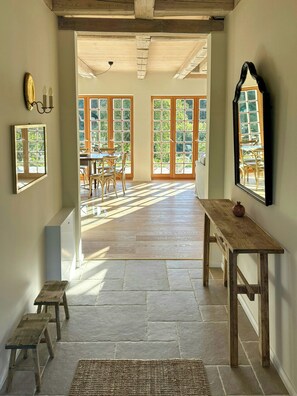 Interior - Historic gardener's cottage with charm and jetty (Wahlstorf)