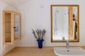 Bathroom - Idyllic summer house on the coast of West Zealand (Slagelse)