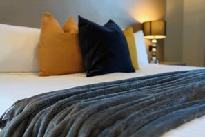 Iron/ironing board, WiFi, bed sheets - Cozy Studio Near Metro Macquarie Shopping Centre (Macquarie Park)