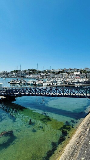 Marina - Contemporary haven on the Breton coast (Plouhinec)