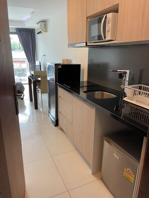 Private kitchen - cozy studio unit laguna 2 (Muang Pattaya)