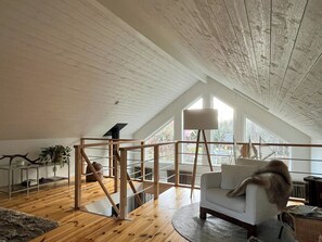 Interior - Modern loft house in the woods near Gullabo (Gullabo)
