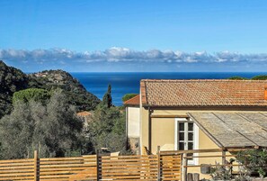 Exterior - House with pergola and stunning sunsets on Elba (Zanca)