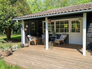 Terrace/patio - Small house by the beach and trails near Marielyst (Væggerløse)