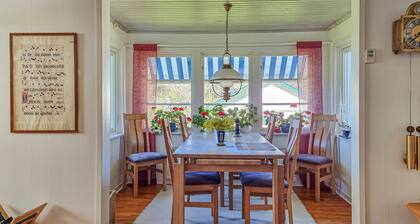 Stunning home in Billdal with WiFi