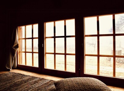 Flat in renovated stone barn in Hamra near the sea