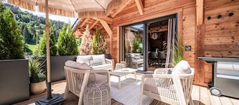 CHALET LUAN luxury 5 bedrooms 5 bathrooms retreat for 10 guests