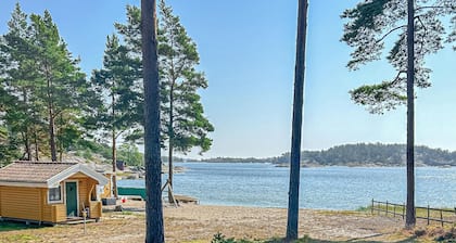 Beautiful home in NynÀshamn with WiFi