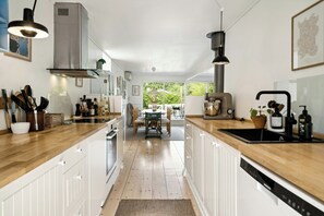 Oven, dishwasher, coffee/tea maker - Big family dream of a summer home (Ebeltoft)