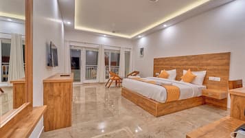 Habitación doble Deluxe, patio, vista al jardín | Wifi gratis