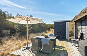 Outdoor dining - Beach hotel inspired holiday home at Tranum Strand (Brovst)
