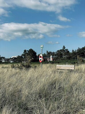 Property grounds - Ban-Heiwa, close to beach and nature (Store Fuglede)