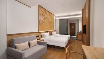 Superior Single Room | Desk, laptop workspace, free WiFi