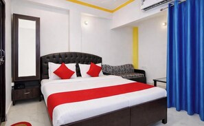 Double Room - Hotel Ganga Crown Palace (Mathura)