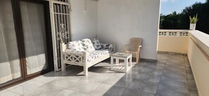Deluxe Apartment | Balcony - Salaam Green Homestays Diani  (Diani Beach)