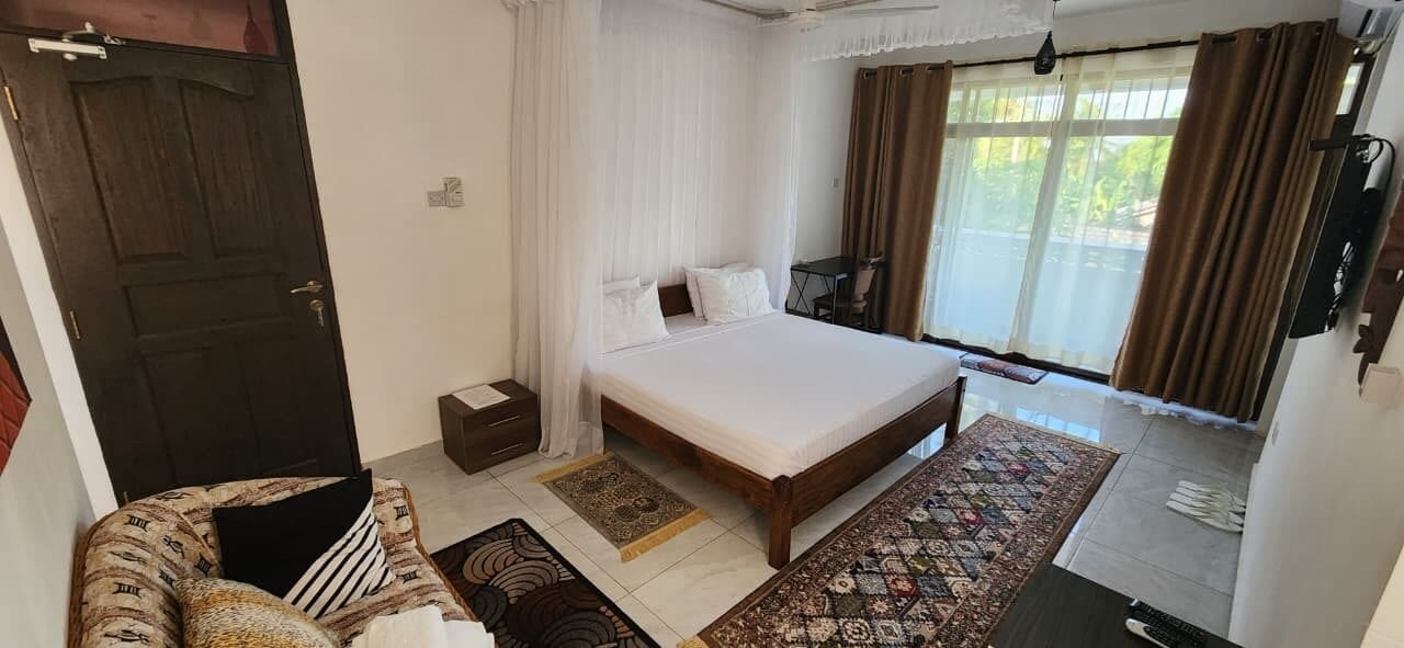 Deluxe Studio Suite | Individually decorated, individually furnished, free WiFi