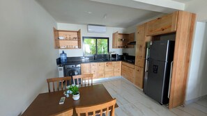Fridge, microwave, stovetop, toaster - Cana Life Breeze | Los Corales Beach Residences A3 (Punta Cana)