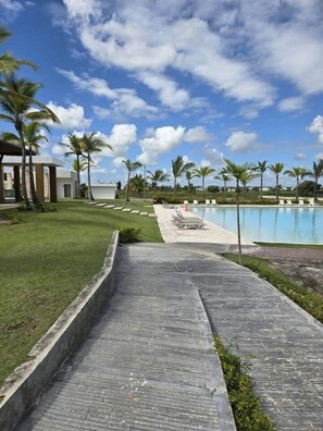 Pool - Cana Life | ZenVista Retreat (Punta Cana)