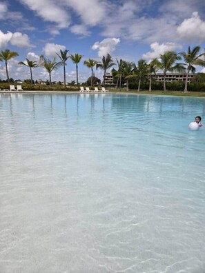 Pool - Cana Life | ZenVista Retreat (Punta Cana)
