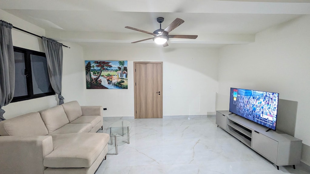 Cana Life Breeze | Los Corales Beach Residences B3 - Punta Cana