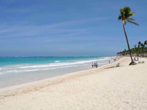 Beach towels - Cana Life Luxury | Beach Penthouse (Punta Cana)