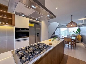 Fridge, stovetop - Cana Life Luxury | Sky Pool Penthouse (Punta Cana)