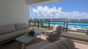 Property grounds - Cana Life Luxury | City Beach – Crystal Lagoon View (Punta Cana)