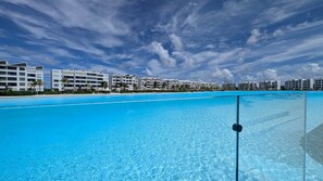 Pool - Cana Life Luxury | City Beach – Crystal Lagoon View (Punta Cana)