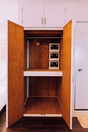 Apartment, Nichtraucher | Schreibtisch, Bügeleisen/Bügelbrett