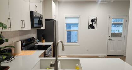 Edmonton 3BR House | 2.5 Bath | Modern Comfort