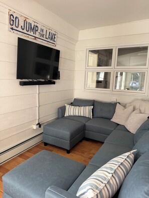 Living area - Lakeside Landing (Moose Lake)