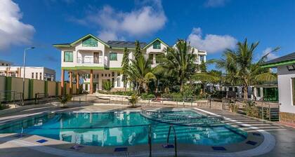 Lovely 1, 2,3 and 4-bedroom corporate apartment with AC in Nyali, Mombasa