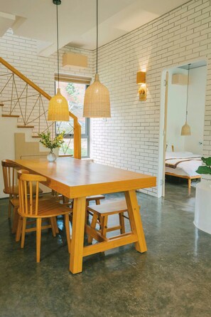 Family Villa, 3 Bedrooms, Pets allowed, Mountain View | Dining - Shanti Wellness Sanctuary (Lang Biang - Da Lat)
