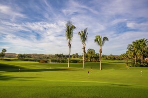 Golf - Designer Cabo Escape at Diamante DRC Penthouse 303-304 - Luxury Sunset Patio (Cabo San Lucas)