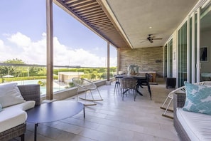 Apartment, Meerblick | Speisen im Freien