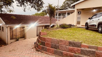 House, 3 Bedrooms, Accessible, Smoking | Property grounds