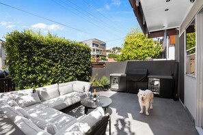Terrace/patio - Brisbane House, New Farm. Architecturally Designed. Great location. Best suburb. (New Farm)