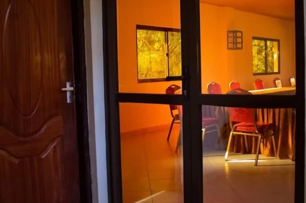 Pebbles Guest house Ukunda