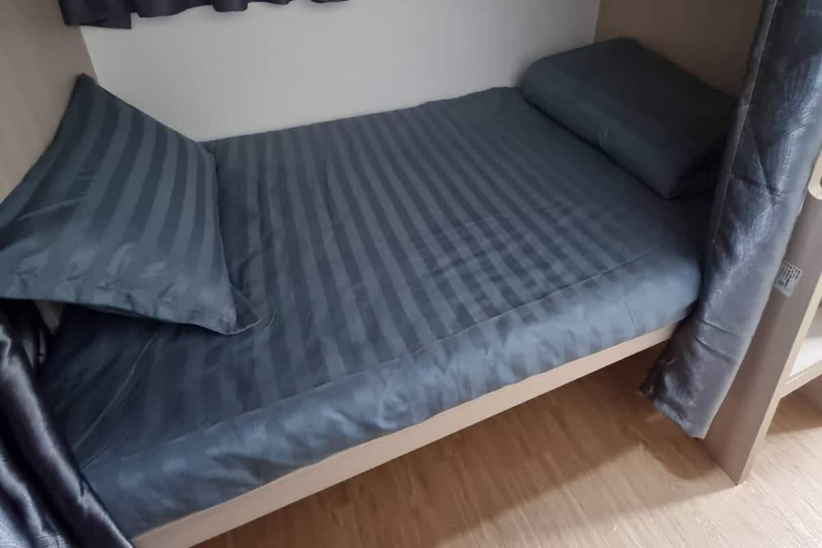 Room, 3 Bedrooms