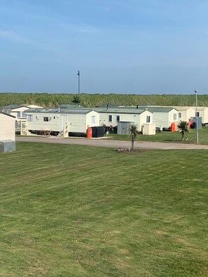 Exterior - 3 bedroom, family friendly flat on the Lincolnshire coast of Mablethorpe (Mablethorpe)