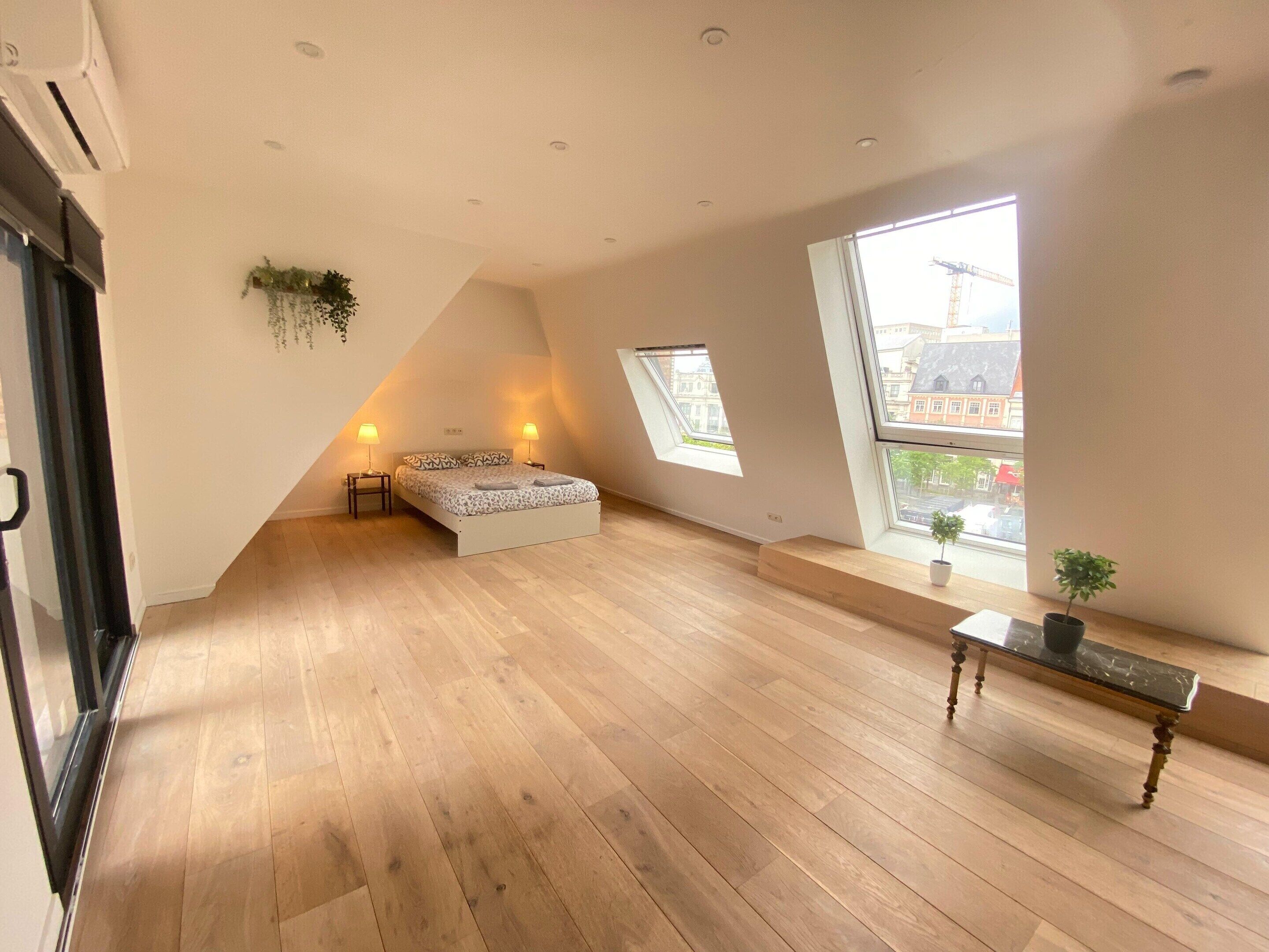 7 bedrooms