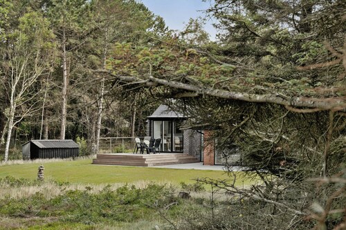 Holiday home with fjord views