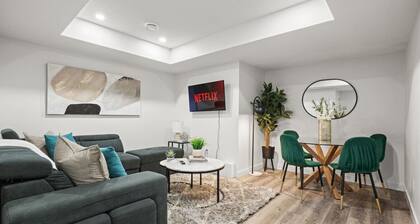 Orchards Delight | Near Airport | Sleeps 4 | WiFi